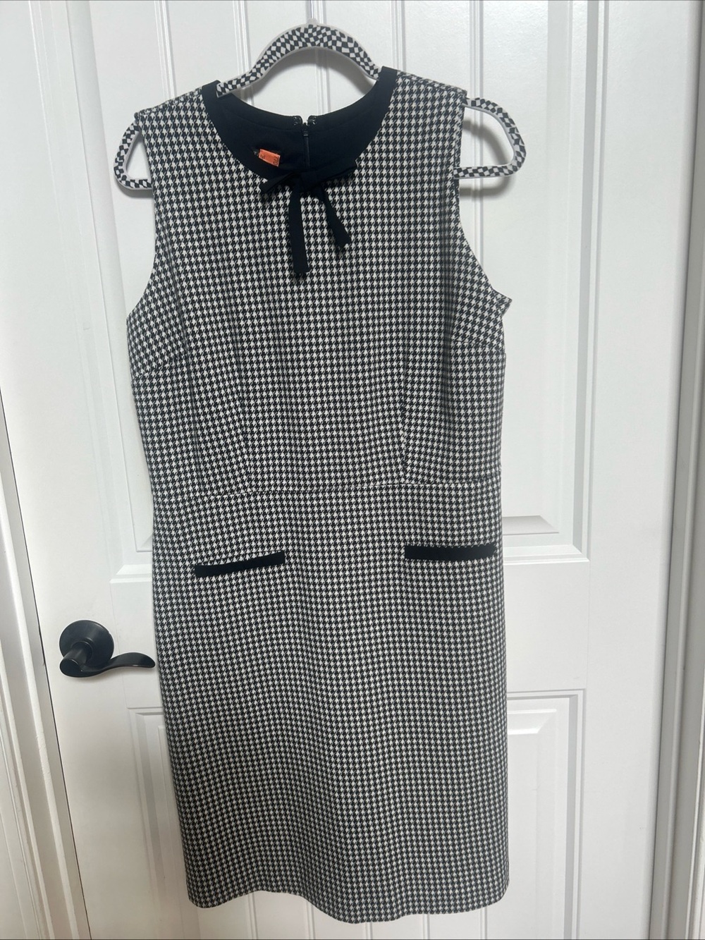 Talbots Black and White Houndstooth Sleeveless Shift Dress with Bow Collar